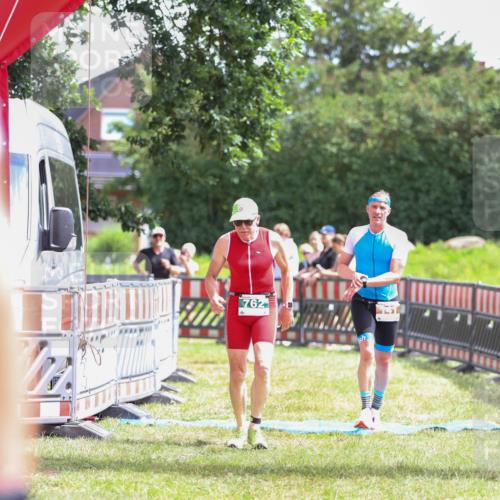 21.06.2026 - 29. Vierlanden-Triathlon Andreas Tolksdorf http://msf.ph/oto/9920035 21.06.2026 13:02:34 Ziel 35, 141, 757, 762 meine-sportfotos.de