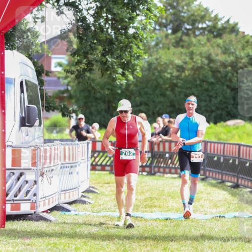21.06.2026 - 29. Vierlanden-Triathlon Andreas Tolksdorf http://msf.ph/oto/9920036 21.06.2026 13:02:34 Ziel 35, 141, 757, 762 meine-sportfotos.de