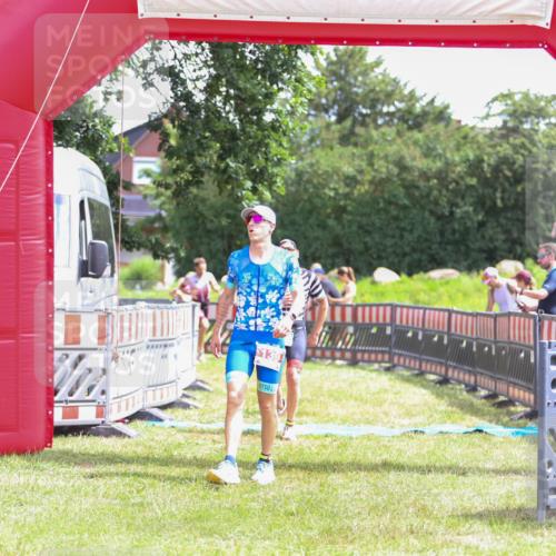 21.06.2026 - 29. Vierlanden-Triathlon Andreas Tolksdorf http://msf.ph/oto/9920080 21.06.2026 13:03:30 Ziel 139, 199, 728, 787, 979 meine-sportfotos.de
