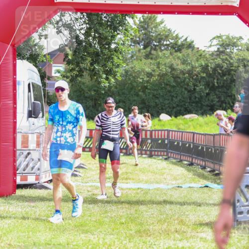 21.06.2026 - 29. Vierlanden-Triathlon Andreas Tolksdorf http://msf.ph/oto/9920087 21.06.2026 13:03:31 Ziel 139, 199, 728, 787, 979 meine-sportfotos.de
