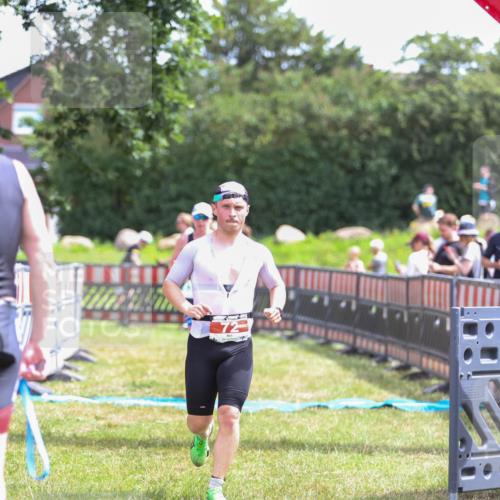 21.06.2026 - 29. Vierlanden-Triathlon Andreas Tolksdorf http://msf.ph/oto/9920159 21.06.2026 13:05:53 Ziel 72, 838 meine-sportfotos.de