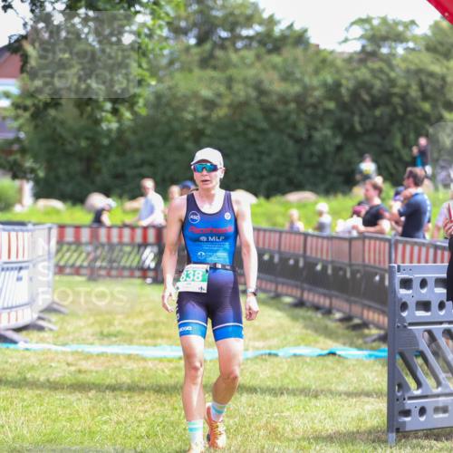 21.06.2026 - 29. Vierlanden-Triathlon Andreas Tolksdorf http://msf.ph/oto/9920161 21.06.2026 13:05:58 Ziel 838 meine-sportfotos.de