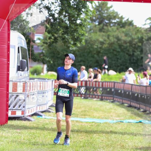 21.06.2026 - 29. Vierlanden-Triathlon Andreas Tolksdorf http://msf.ph/oto/9920185 21.06.2026 13:06:23 Ziel 642, 650 meine-sportfotos.de