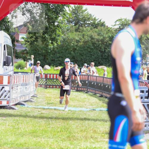 21.06.2026 - 29. Vierlanden-Triathlon Andreas Tolksdorf http://msf.ph/oto/9920207 21.06.2026 13:06:58 Ziel 55, 275 meine-sportfotos.de