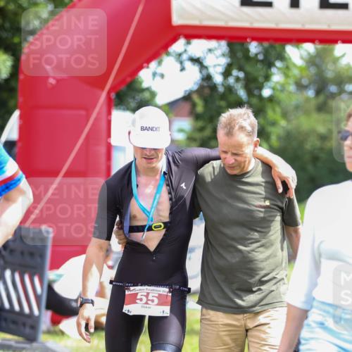 21.06.2026 - 29. Vierlanden-Triathlon Andreas Tolksdorf http://msf.ph/oto/9920219 21.06.2026 13:07:13 Ziel  meine-sportfotos.de