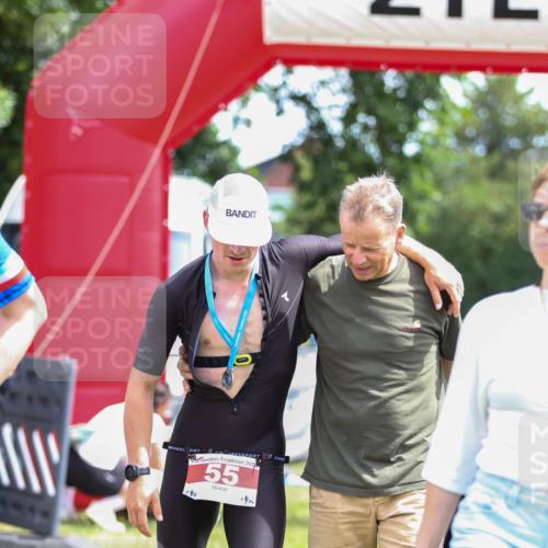 21.06.2026 - 29. Vierlanden-Triathlon Andreas Tolksdorf http://msf.ph/oto/9920221 21.06.2026 13:07:13 Ziel  meine-sportfotos.de