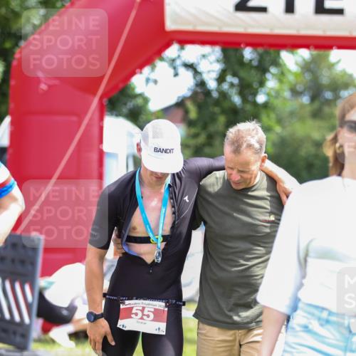 21.06.2026 - 29. Vierlanden-Triathlon Andreas Tolksdorf http://msf.ph/oto/9920224 21.06.2026 13:07:13 Ziel  meine-sportfotos.de