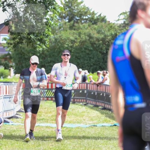 21.06.2026 - 29. Vierlanden-Triathlon Andreas Tolksdorf http://msf.ph/oto/9920237 21.06.2026 13:07:52 Ziel 634, 668 meine-sportfotos.de