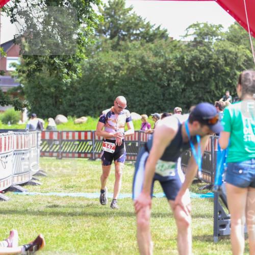 21.06.2026 - 29. Vierlanden-Triathlon Andreas Tolksdorf http://msf.ph/oto/9920286 21.06.2026 13:08:35 Ziel 147, 726 meine-sportfotos.de