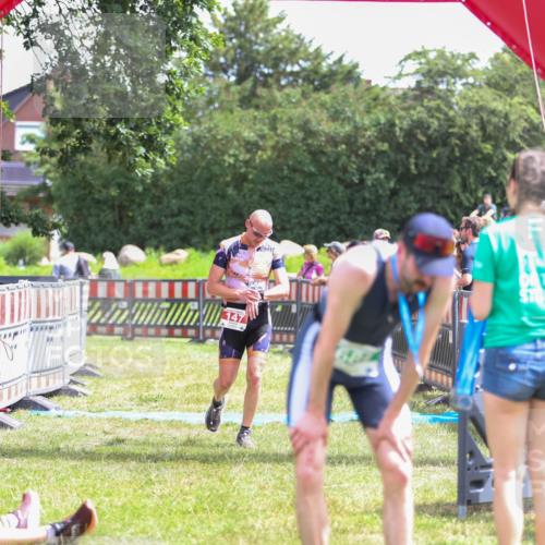 21.06.2026 - 29. Vierlanden-Triathlon Andreas Tolksdorf http://msf.ph/oto/9920288 21.06.2026 13:08:36 Ziel 147, 726 meine-sportfotos.de