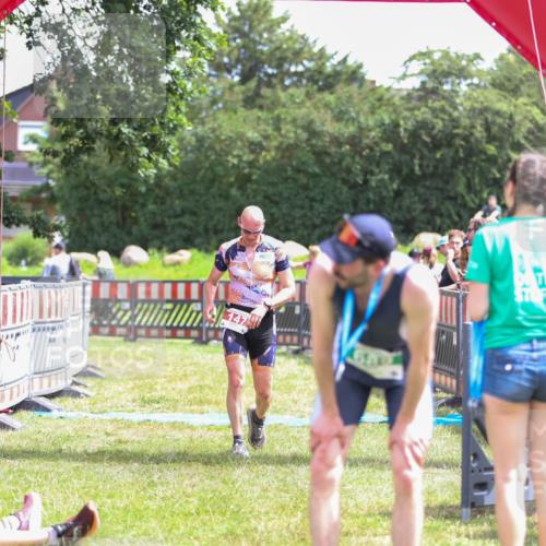 21.06.2026 - 29. Vierlanden-Triathlon Andreas Tolksdorf http://msf.ph/oto/9920296 21.06.2026 13:08:36 Ziel 147, 726 meine-sportfotos.de