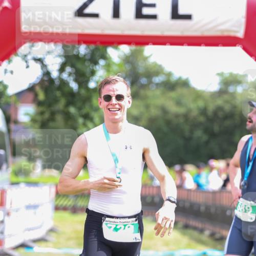 21.06.2026 - 29. Vierlanden-Triathlon Andreas Tolksdorf http://msf.ph/oto/9920300 21.06.2026 13:08:50 Ziel 173, 712, 726 meine-sportfotos.de