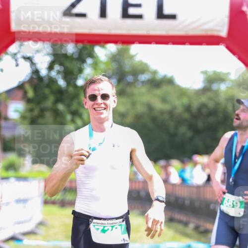 21.06.2026 - 29. Vierlanden-Triathlon Andreas Tolksdorf http://msf.ph/oto/9920304 21.06.2026 13:08:50 Ziel 173, 712, 726 meine-sportfotos.de