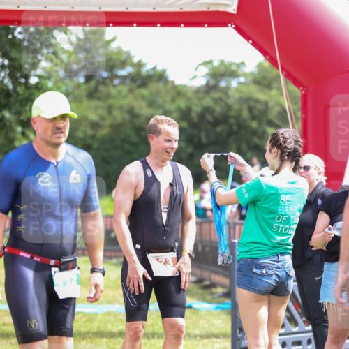 21.06.2026 - 29. Vierlanden-Triathlon Andreas Tolksdorf http://msf.ph/oto/9920318 21.06.2026 13:09:01 Ziel 173 meine-sportfotos.de