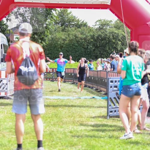 21.06.2026 - 29. Vierlanden-Triathlon Andreas Tolksdorf http://msf.ph/oto/9920333 21.06.2026 13:09:56 Ziel 67, 140, 764, 814, 898 meine-sportfotos.de