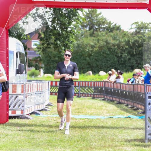 21.06.2026 - 29. Vierlanden-Triathlon Andreas Tolksdorf http://msf.ph/oto/9920393 21.06.2026 13:11:58 Ziel 745 meine-sportfotos.de