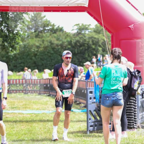 21.06.2026 - 29. Vierlanden-Triathlon Andreas Tolksdorf http://msf.ph/oto/9920420 21.06.2026 13:12:20 Ziel 660 meine-sportfotos.de