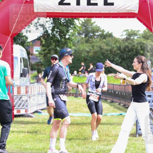 21.06.2026 - 29. Vierlanden-Triathlon Andreas Tolksdorf http://msf.ph/oto/9920484 21.06.2026 13:14:18 Ziel 29, 244 meine-sportfotos.de