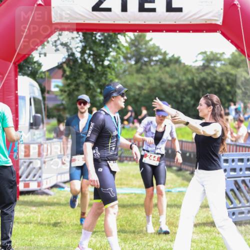21.06.2026 - 29. Vierlanden-Triathlon Andreas Tolksdorf http://msf.ph/oto/9920486 21.06.2026 13:14:18 Ziel 29, 244 meine-sportfotos.de