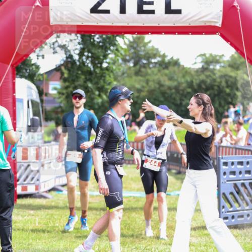 21.06.2026 - 29. Vierlanden-Triathlon Andreas Tolksdorf http://msf.ph/oto/9920487 21.06.2026 13:14:18 Ziel 29, 244 meine-sportfotos.de