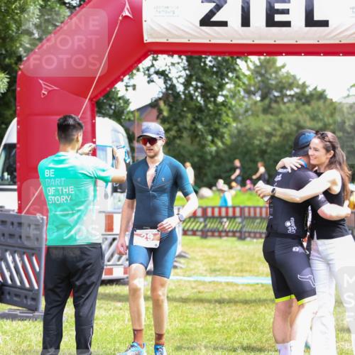 21.06.2026 - 29. Vierlanden-Triathlon Andreas Tolksdorf http://msf.ph/oto/9920490 21.06.2026 13:14:19 Ziel 29, 244 meine-sportfotos.de