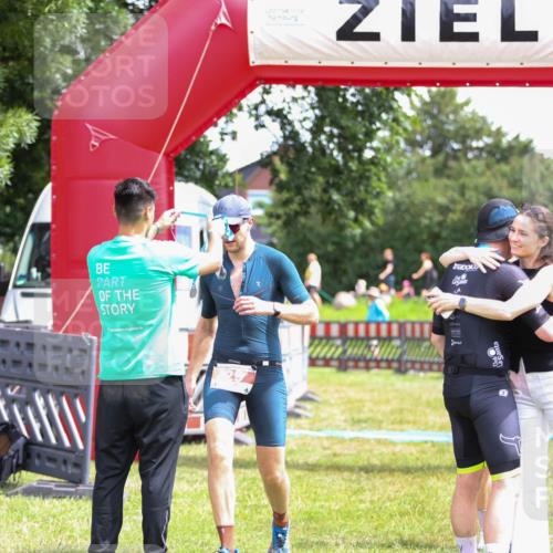21.06.2026 - 29. Vierlanden-Triathlon Andreas Tolksdorf http://msf.ph/oto/9920493 21.06.2026 13:14:19 Ziel 29, 244 meine-sportfotos.de