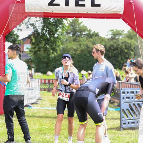 21.06.2026 - 29. Vierlanden-Triathlon Andreas Tolksdorf http://msf.ph/oto/9920497 21.06.2026 13:14:28 Ziel  meine-sportfotos.de