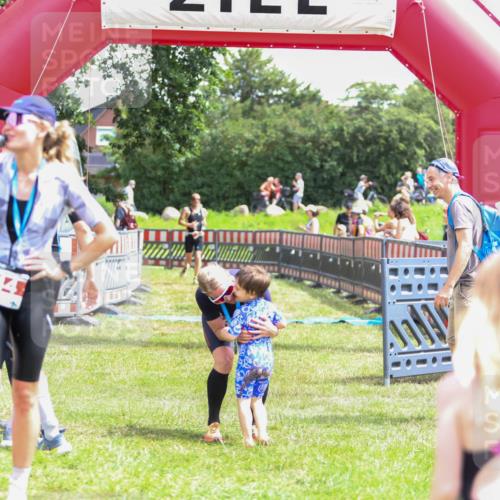 21.06.2026 - 29. Vierlanden-Triathlon Andreas Tolksdorf http://msf.ph/oto/9920532 21.06.2026 13:15:32 Ziel 8, 159 meine-sportfotos.de