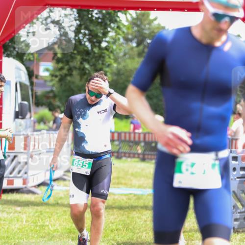 21.06.2026 - 29. Vierlanden-Triathlon Andreas Tolksdorf http://msf.ph/oto/9920575 21.06.2026 13:16:14 Ziel 70, 641, 655 meine-sportfotos.de