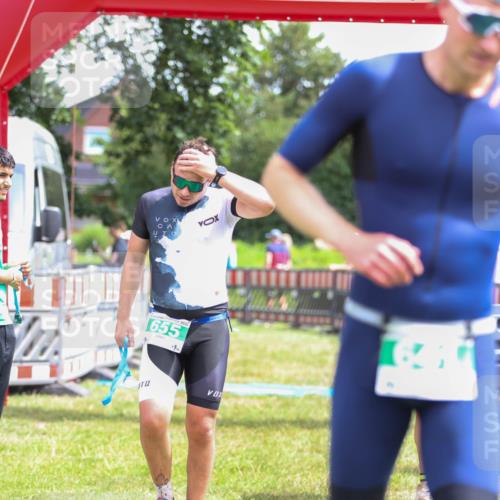 21.06.2026 - 29. Vierlanden-Triathlon Andreas Tolksdorf http://msf.ph/oto/9920576 21.06.2026 13:16:15 Ziel 70, 655 meine-sportfotos.de