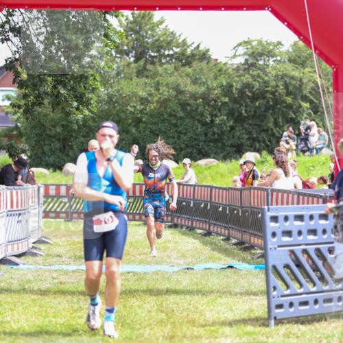 21.06.2026 - 29. Vierlanden-Triathlon Andreas Tolksdorf http://msf.ph/oto/9920585 21.06.2026 13:16:27 Ziel 34, 70, 131, 657 meine-sportfotos.de