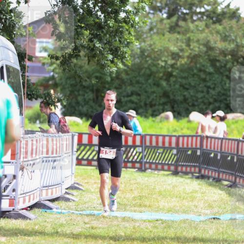 21.06.2026 - 29. Vierlanden-Triathlon Andreas Tolksdorf http://msf.ph/oto/9920599 21.06.2026 13:16:48 Ziel 151, 166, 743 meine-sportfotos.de