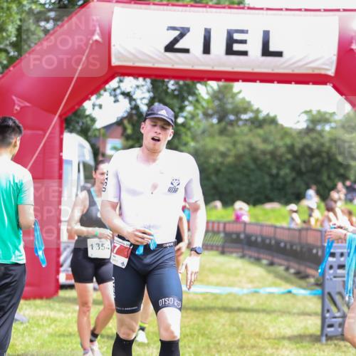 21.06.2026 - 29. Vierlanden-Triathlon Andreas Tolksdorf http://msf.ph/oto/9920614 21.06.2026 13:17:23 Ziel 7, 130, 160 meine-sportfotos.de