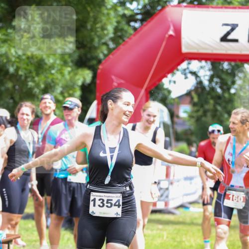 21.06.2026 - 29. Vierlanden-Triathlon Andreas Tolksdorf http://msf.ph/oto/9920635 21.06.2026 13:17:27 Ziel 130 meine-sportfotos.de