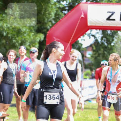 21.06.2026 - 29. Vierlanden-Triathlon Andreas Tolksdorf http://msf.ph/oto/9920636 21.06.2026 13:17:27 Ziel 130 meine-sportfotos.de