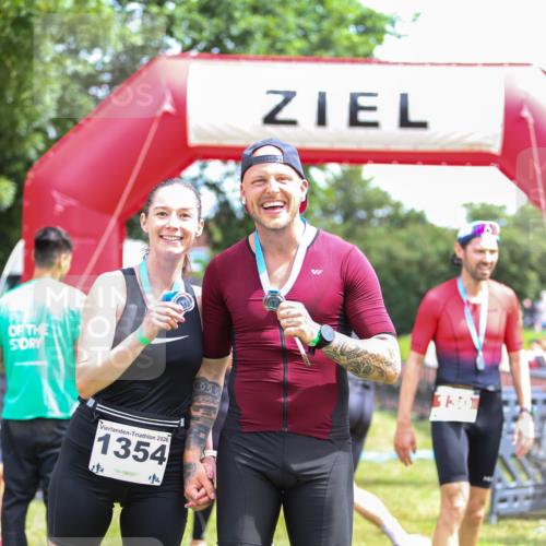 21.06.2026 - 29. Vierlanden-Triathlon Andreas Tolksdorf http://msf.ph/oto/9920643 21.06.2026 13:17:36 Ziel 253, 744 meine-sportfotos.de