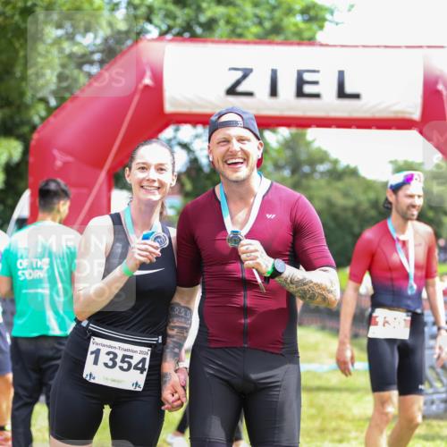 21.06.2026 - 29. Vierlanden-Triathlon Andreas Tolksdorf http://msf.ph/oto/9920645 21.06.2026 13:17:37 Ziel 253, 744 meine-sportfotos.de