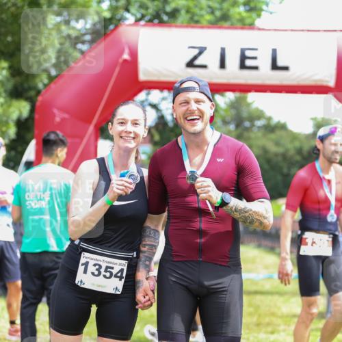 21.06.2026 - 29. Vierlanden-Triathlon Andreas Tolksdorf http://msf.ph/oto/9920648 21.06.2026 13:17:37 Ziel 253, 744 meine-sportfotos.de