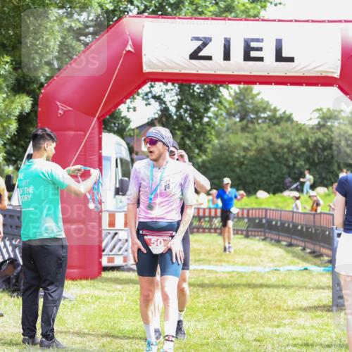 21.06.2026 - 29. Vierlanden-Triathlon Andreas Tolksdorf http://msf.ph/oto/9920702 21.06.2026 13:18:14 Ziel 659, 742, 798 meine-sportfotos.de