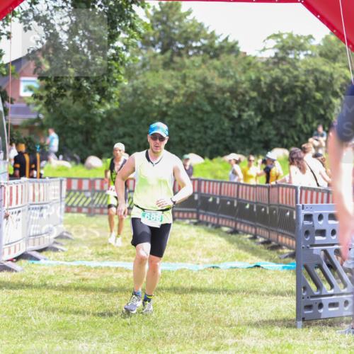 21.06.2026 - 29. Vierlanden-Triathlon Andreas Tolksdorf http://msf.ph/oto/9920734 21.06.2026 13:18:52 Ziel 179, 688 meine-sportfotos.de