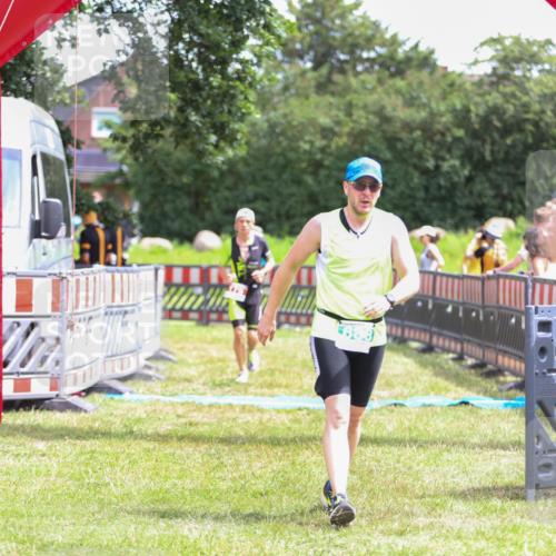 21.06.2026 - 29. Vierlanden-Triathlon Andreas Tolksdorf http://msf.ph/oto/9920741 21.06.2026 13:18:52 Ziel 179, 688 meine-sportfotos.de