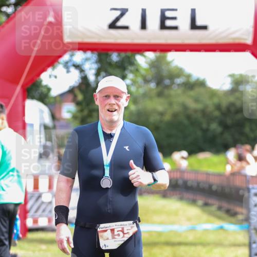 21.06.2026 - 29. Vierlanden-Triathlon Andreas Tolksdorf http://msf.ph/oto/9920757 21.06.2026 13:20:00 Ziel 673, 811 meine-sportfotos.de