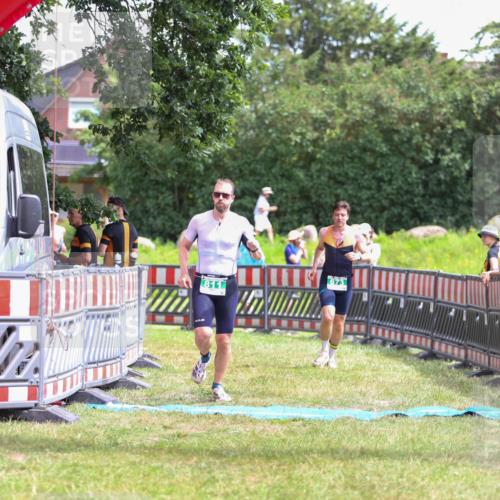 21.06.2026 - 29. Vierlanden-Triathlon Andreas Tolksdorf http://msf.ph/oto/9920761 21.06.2026 13:20:07 Ziel 673, 751, 811 meine-sportfotos.de