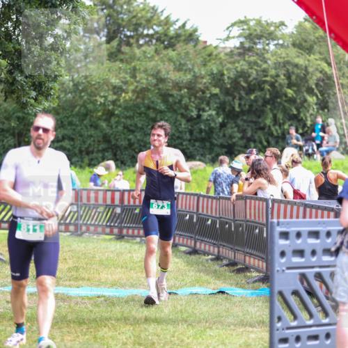 21.06.2026 - 29. Vierlanden-Triathlon Andreas Tolksdorf http://msf.ph/oto/9920780 21.06.2026 13:20:10 Ziel 673, 751, 811 meine-sportfotos.de