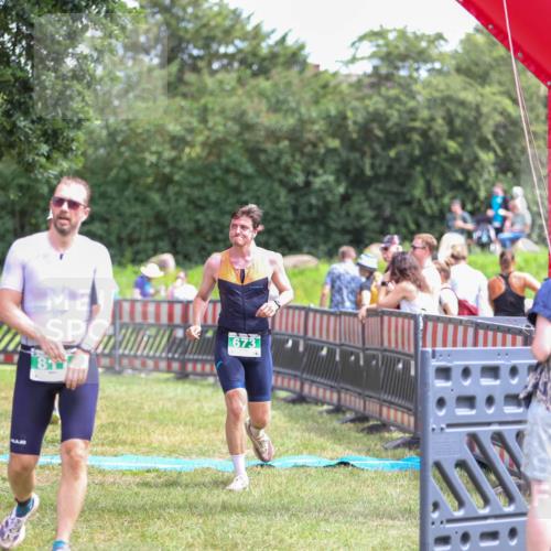 21.06.2026 - 29. Vierlanden-Triathlon Andreas Tolksdorf http://msf.ph/oto/9920782 21.06.2026 13:20:10 Ziel 673, 751, 811 meine-sportfotos.de