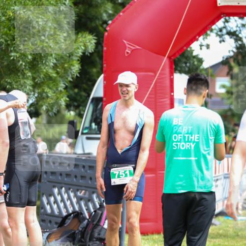 21.06.2026 - 29. Vierlanden-Triathlon Andreas Tolksdorf http://msf.ph/oto/9920794 21.06.2026 13:20:17 Ziel 709, 751 meine-sportfotos.de