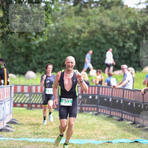 21.06.2026 - 29. Vierlanden-Triathlon Andreas Tolksdorf http://msf.ph/oto/9920835 21.06.2026 13:20:52 Ziel 802, 876 meine-sportfotos.de