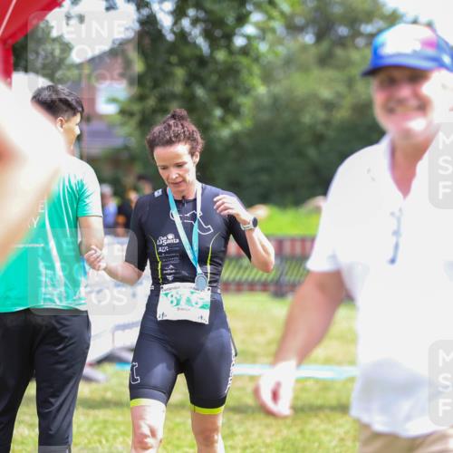 21.06.2026 - 29. Vierlanden-Triathlon Andreas Tolksdorf http://msf.ph/oto/9920847 21.06.2026 13:21:05 Ziel  meine-sportfotos.de