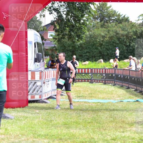21.06.2026 - 29. Vierlanden-Triathlon Andreas Tolksdorf http://msf.ph/oto/9920852 21.06.2026 13:21:19 Ziel 176, 807 meine-sportfotos.de