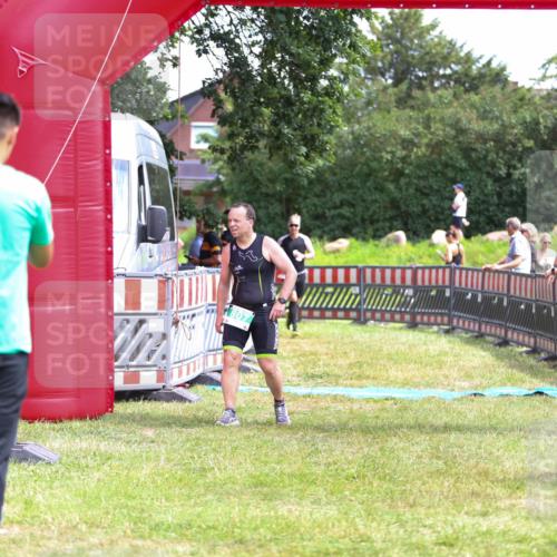 21.06.2026 - 29. Vierlanden-Triathlon Andreas Tolksdorf http://msf.ph/oto/9920853 21.06.2026 13:21:19 Ziel 176, 807 meine-sportfotos.de